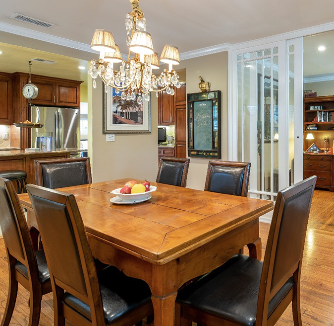 Handyman caulking work